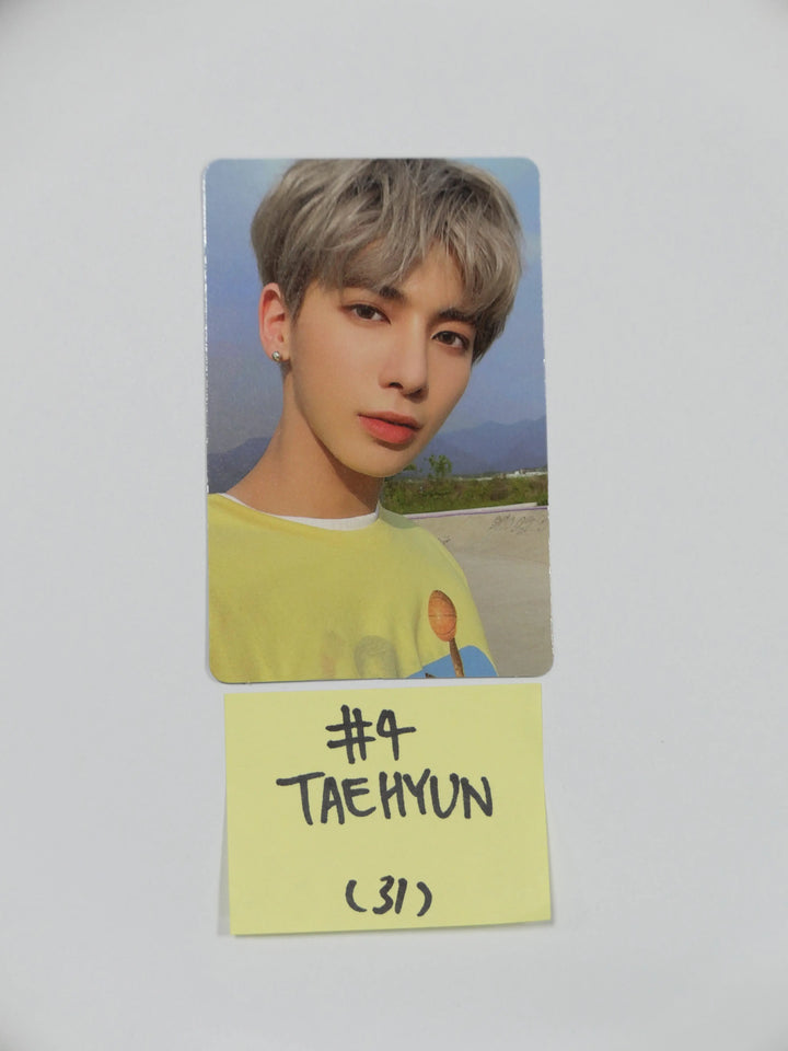 TXT 'Fight Or Escape' - Official Photocard - HALLYUSUPERSTORE