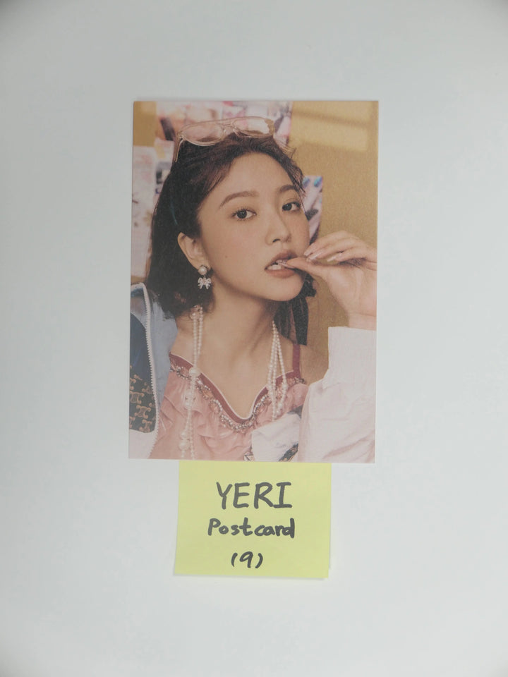 Red Velvet 'Queendom' - Official Photocard (Girls Ver.) - HALLYUSUPERSTORE