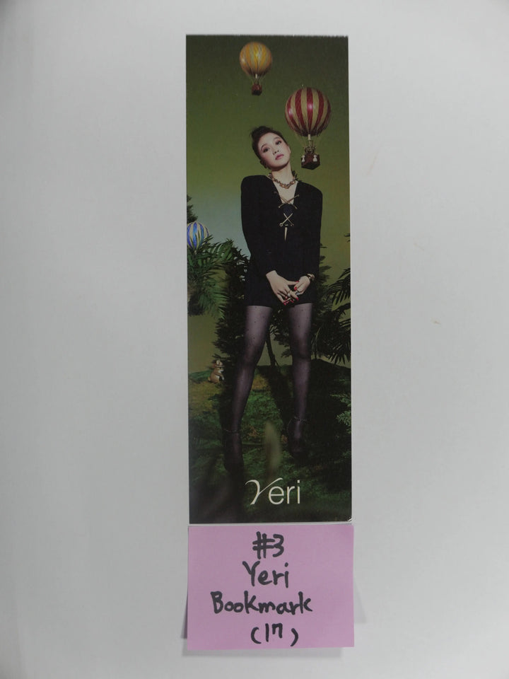 Red Velvet 'Queendom' - Official Photocard, Bookmark, Portrait Card & Postcard (Queens Ver.) - HALLYUSUPERSTORE