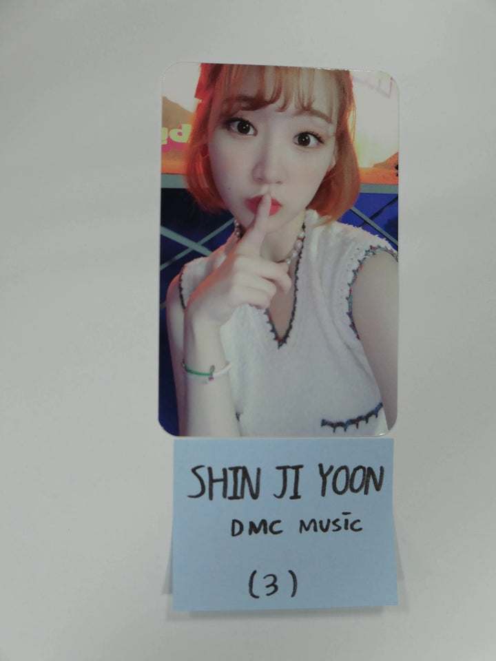 Weeekly - Play Game: Holiday -DMC Fan Sign Event Photocard - HALLYUSUPERSTORE