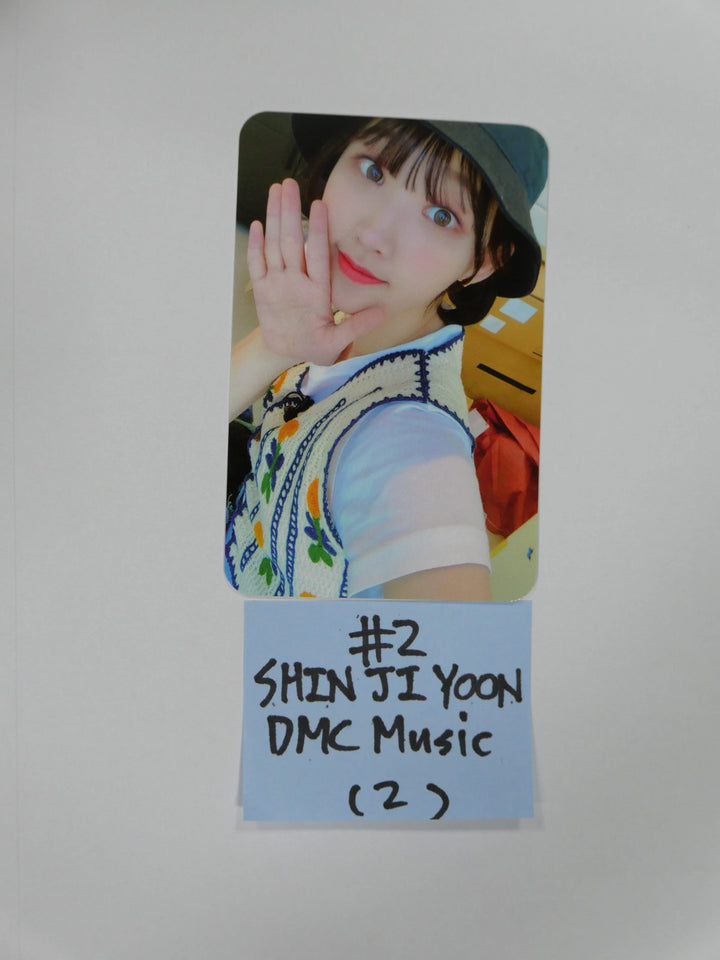 Weeekly "Play Game: Holiday" - DMC Fan Sign Event Photocard Round 2 - HALLYUSUPERSTORE