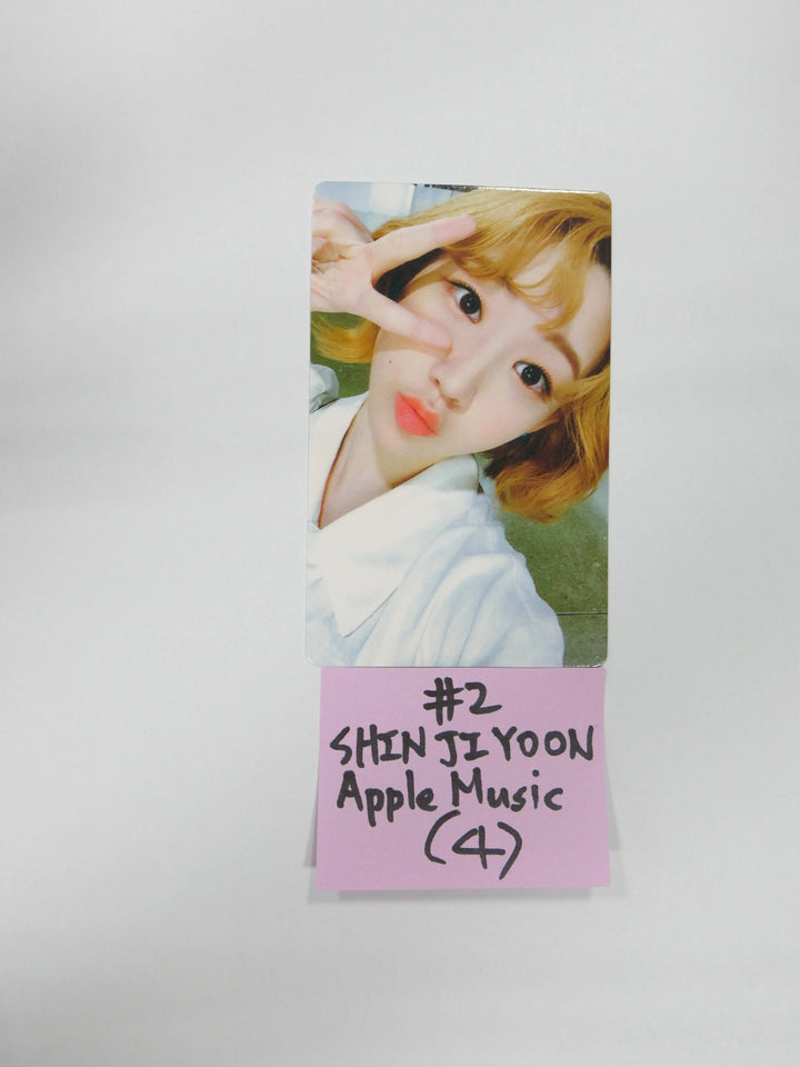 Weeekly "Play Game: Holiday" - Applemusic Fan Sign Event Photocard Round 2 - HALLYUSUPERSTORE