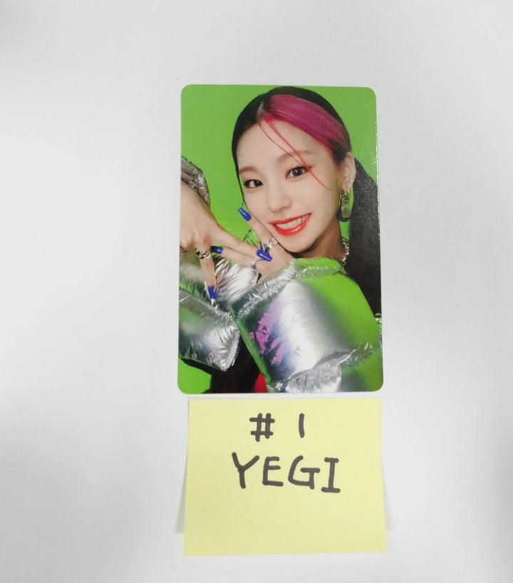 Itzy - No Bad Days- October (TRICK OR TREAT) - Pre-order Benefit Polaroid Photocard & Official Photocard - HALLYUSUPERSTORE