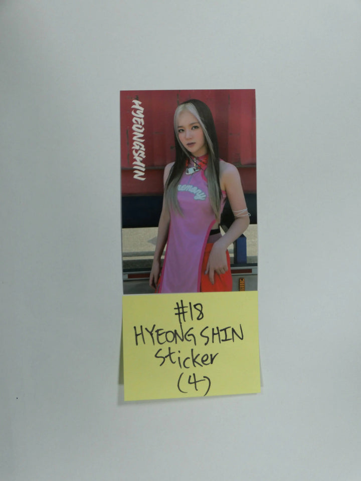 HOT ISSUE 1st Single Album 'ICONS' - Official Photocard - HALLYUSUPERSTORE