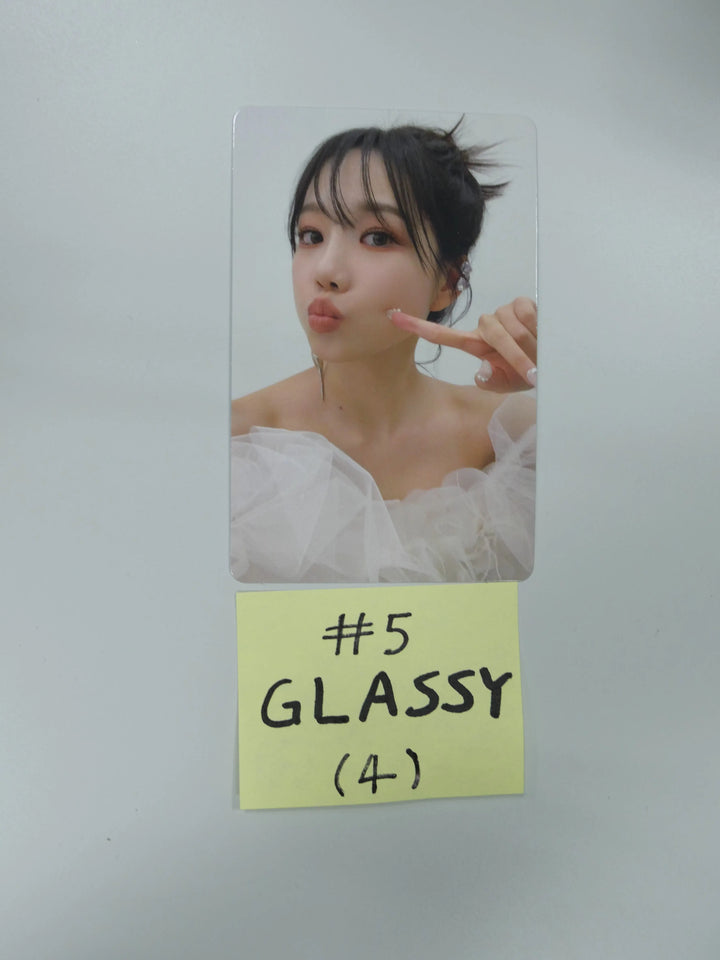 JO YURI (Of IZONE) 'GLASSY' 1st single - Official Photocard - HALLYUSUPERSTORE