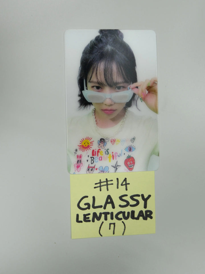 JO YURI (Of IZONE) 'GLASSY' 1st single - Official Photocard - HALLYUSUPERSTORE