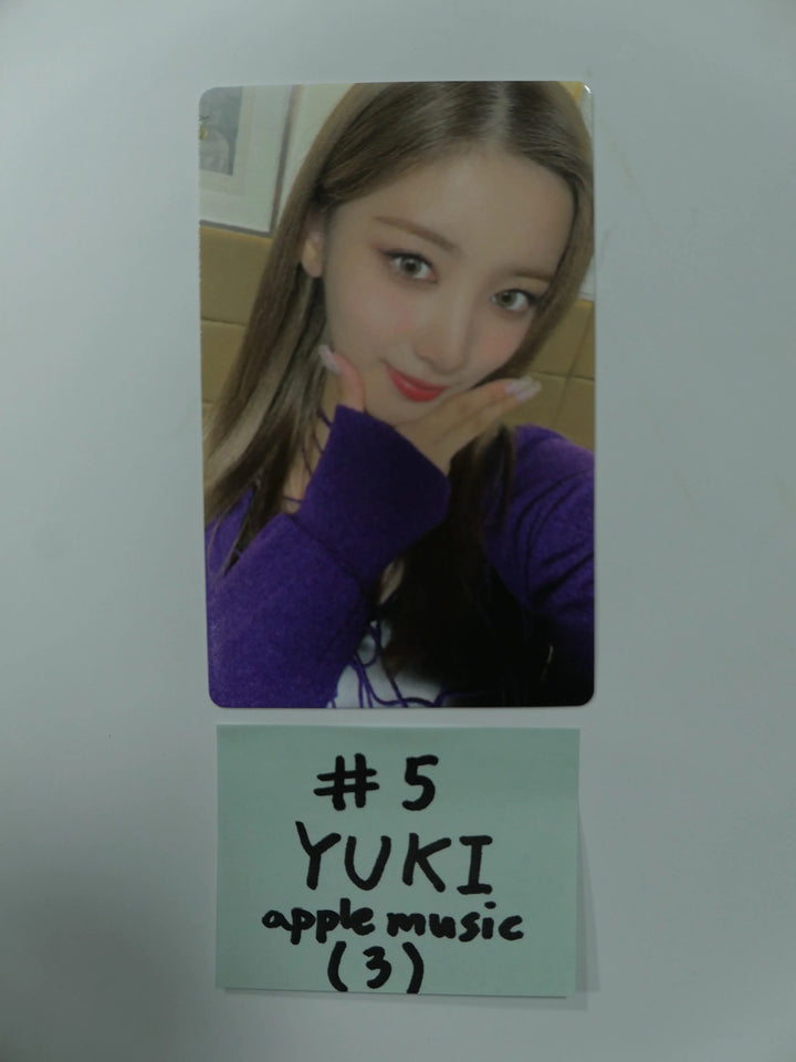 Purple Kiss 'Hide & Seek' - Applemusic Fansign Event Photocard - HALLYUSUPERSTORE