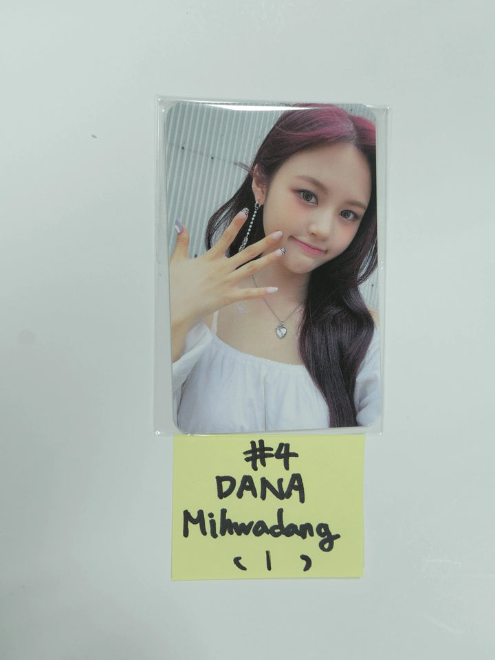 HOT ISSUE 1st Single Album 'ICONS' - Mihwadang Fansign Event Photocard - HALLYUSUPERSTORE