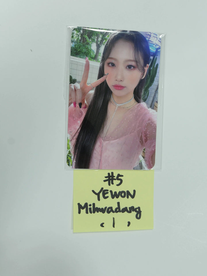 HOT ISSUE 1st Single Album 'ICONS' - Mihwadang Fansign Event Photocard - HALLYUSUPERSTORE