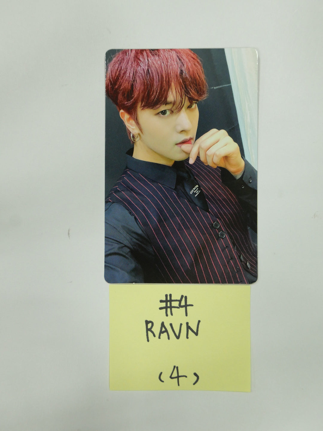 ONEUS 'BLOOD MOON' 6th Mini - Official Photocard, Big Photocard [ Ravn, Seoho, Leedo ]