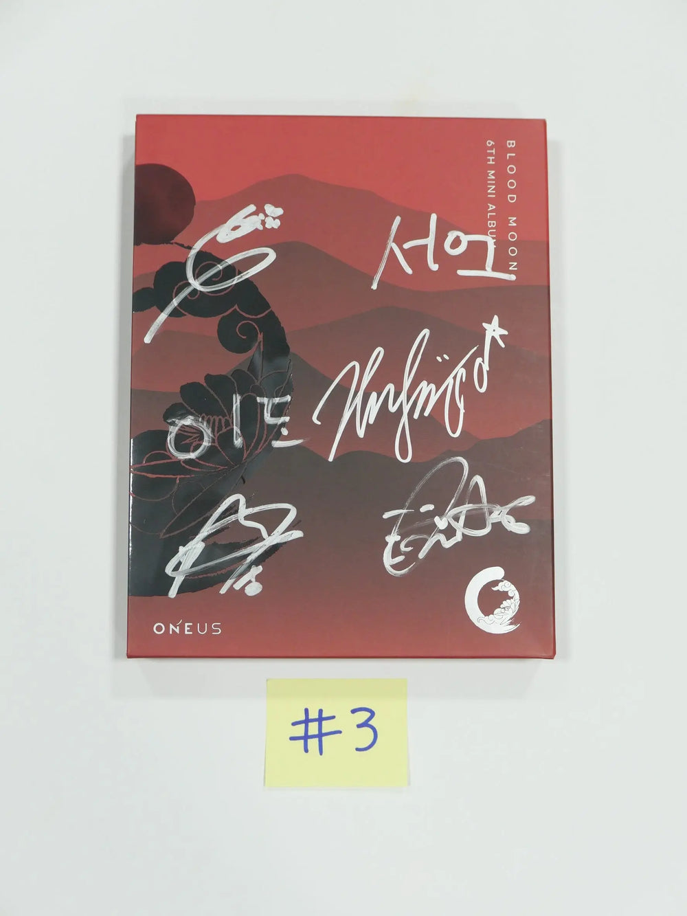 Oneus "BLOOD MOON" 6th Mini - Hand Autographed(Signed) Album - HALLYUSUPERSTORE