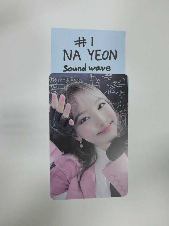 TWICE 'Formula of Love: O+T=<3' - Soundwave Luckydraw PVC Photocard - HALLYUSUPERSTORE