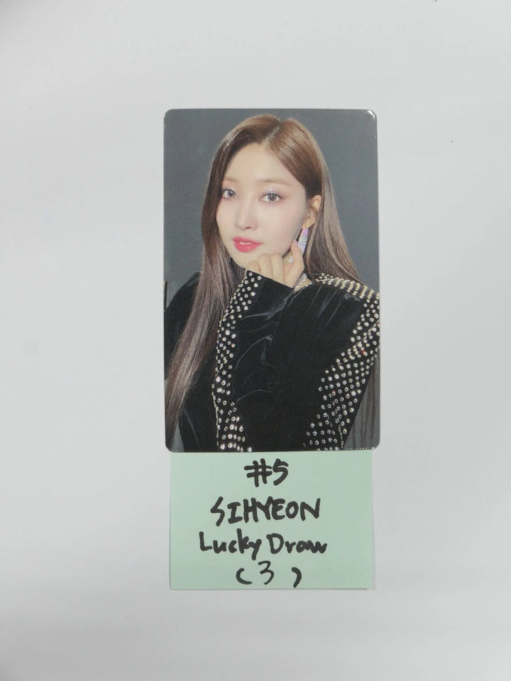 Everglow 'Return of The Girl' - Apple Music Luckydraw Photocard - HALLYUSUPERSTORE