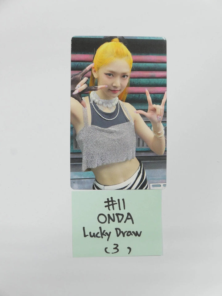 Everglow 'Return of The Girl' - Apple Music Luckydraw Photocard - HALLYUSUPERSTORE