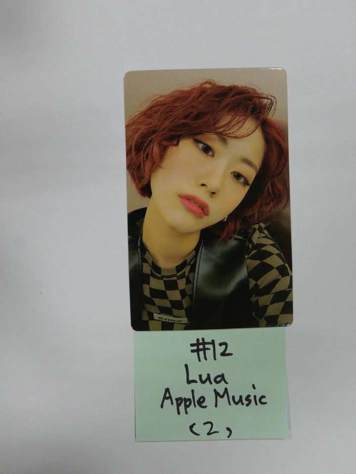 Weki Meki ‘I AM ME.’- Apple Music Fan Sign Event Photocard - HALLYUSUPERSTORE