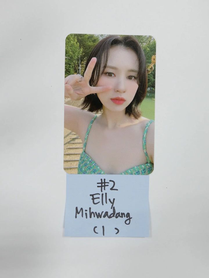 Weki Meki ‘I AM ME.’- Mihawdang Fan Sign Event Photocard - HALLYUSUPERSTORE