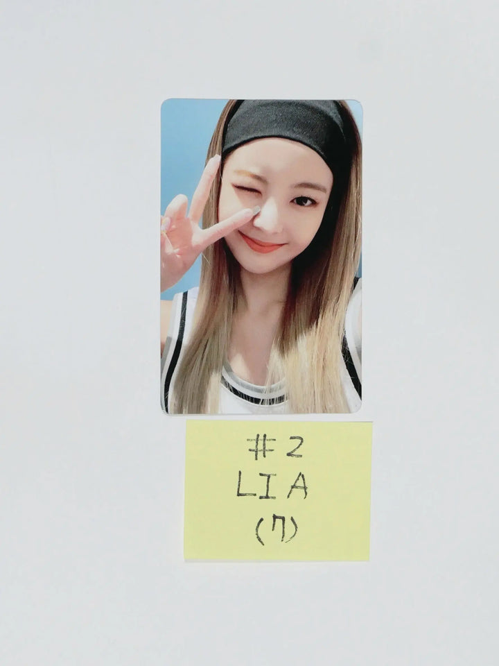 Itzy – No Bad Days DECEMBER <Let IT Snow> - Pre-order Benefit Polaroid Photocard & Official Photocard - HALLYUSUPERSTORE