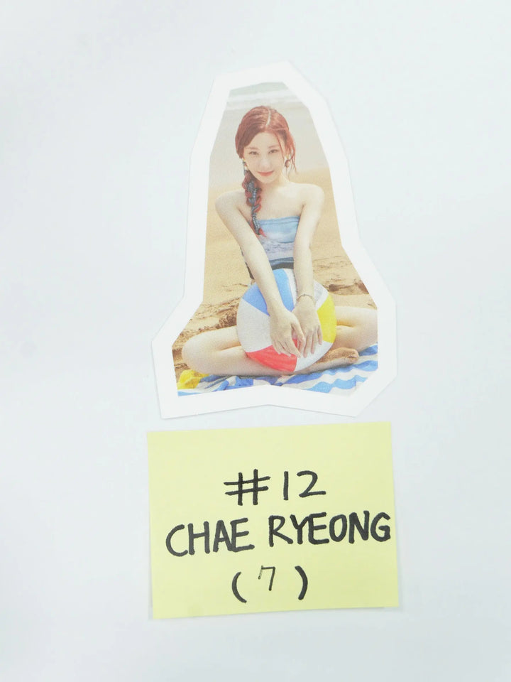 ITZY 'Best Friends Forever' - 2022 Season's Greetings Trading Card Sticker (3) - HALLYUSUPERSTORE