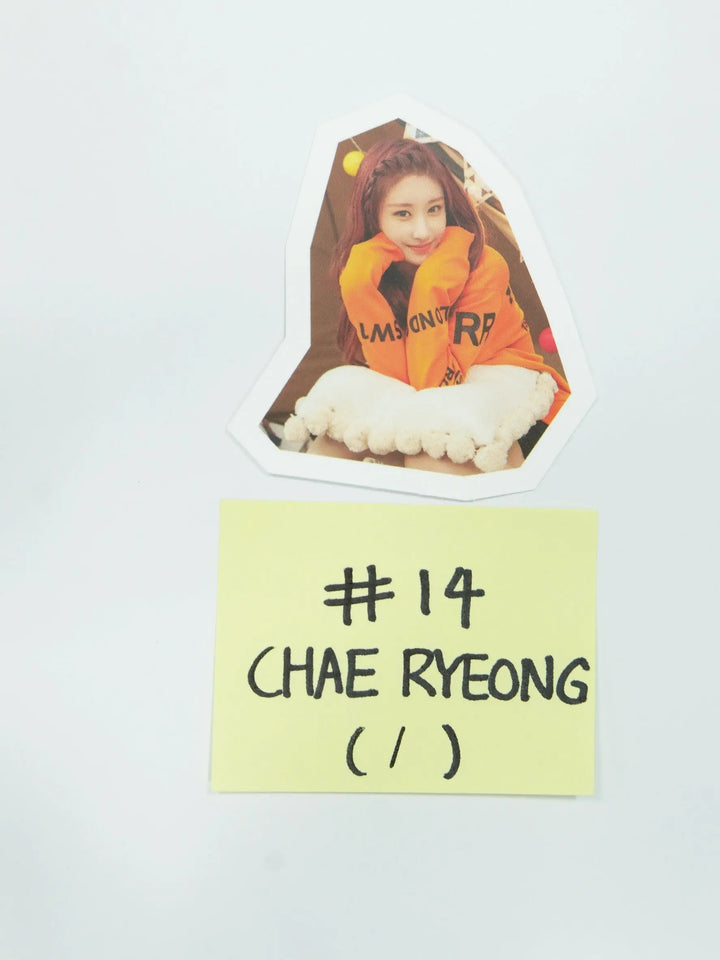 ITZY 'Best Friends Forever' - 2022 Season's Greetings Trading Card Sticker (3) - HALLYUSUPERSTORE