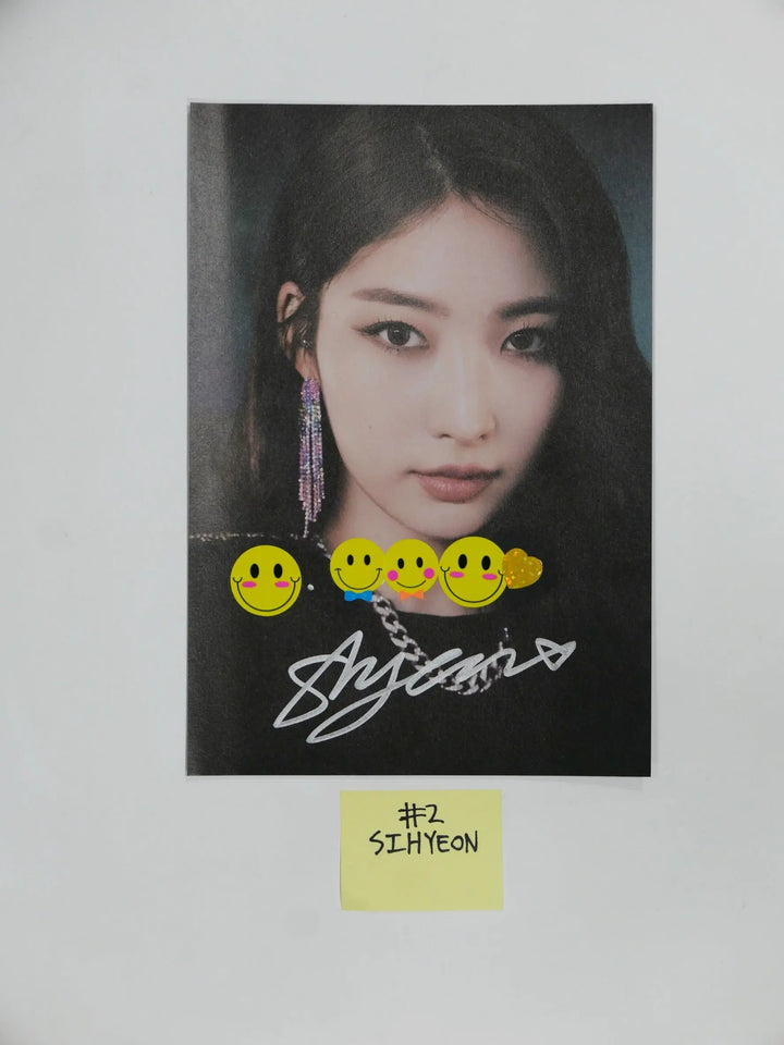 Everglow 'Return of The Girl' - A Cut Page From Fansign Event Albums - HALLYUSUPERSTORE