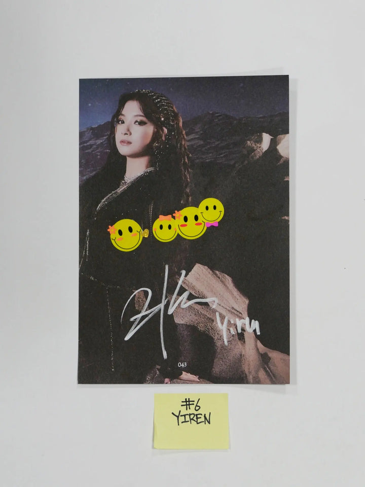 Everglow 'Return of The Girl' - A Cut Page From Fansign Event Albums - HALLYUSUPERSTORE