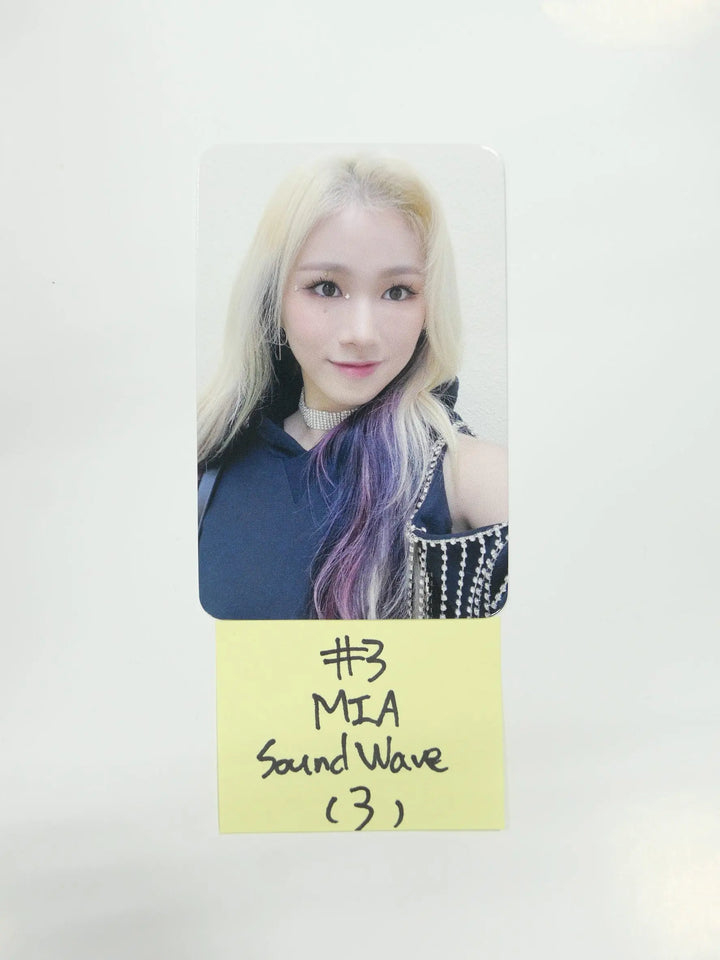 Everglow 'Return of The Girl' - Soundwave Fansign Event Photocard - HALLYUSUPERSTORE