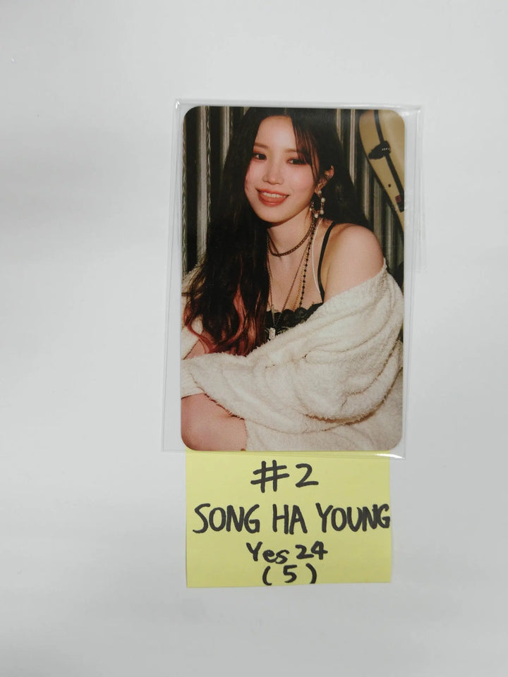 Fromis_9 "Midnight Guest" - Yes24 Pre-Order Benefit Photocard - HALLYUSUPERSTORE