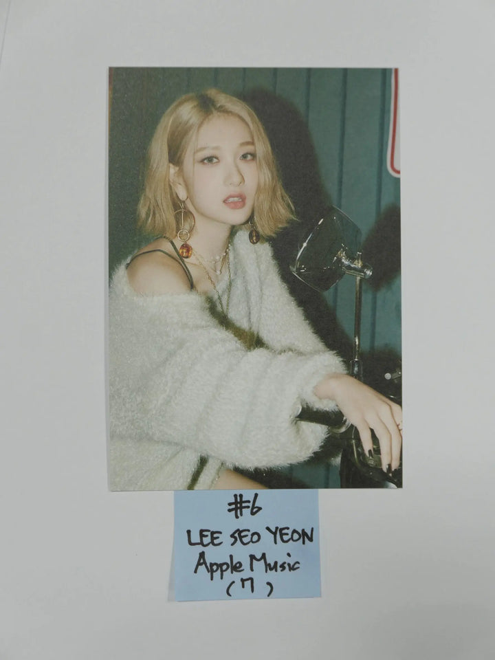 Fromis_9 "Midnight Guest" - Apple Music Pre-Order Benefit Photo - HALLYUSUPERSTORE