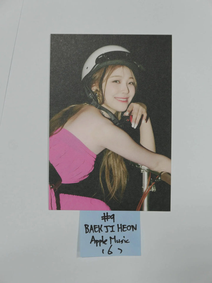 Fromis_9 "Midnight Guest" - Apple Music Pre-Order Benefit Photo - HALLYUSUPERSTORE