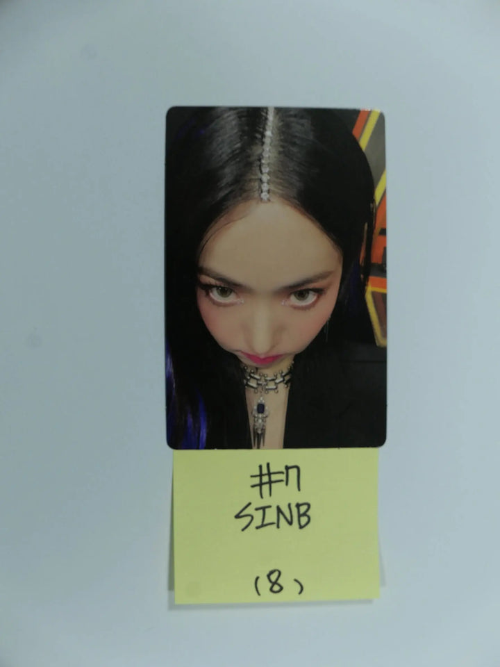VIVIZ 'Beam Of Prism' 1st Mini Album - Official Photocard - HALLYUSUPERSTORE