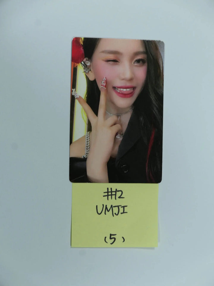 VIVIZ 'Beam Of Prism' 1st Mini Album - Official Photocard - HALLYUSUPERSTORE
