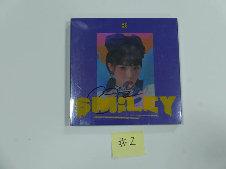 YENA "ˣ‿ˣ (SMiLEY)" - Hand Autographed(Signed) Album - HALLYUSUPERSTORE