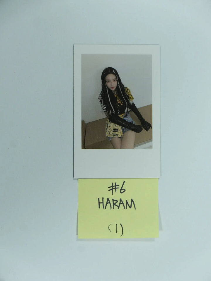 Billlie 'the collective soul and unconscious: chapter one' - Official Polaroid Type Photocard, ID Photo - HALLYUSUPERSTORE