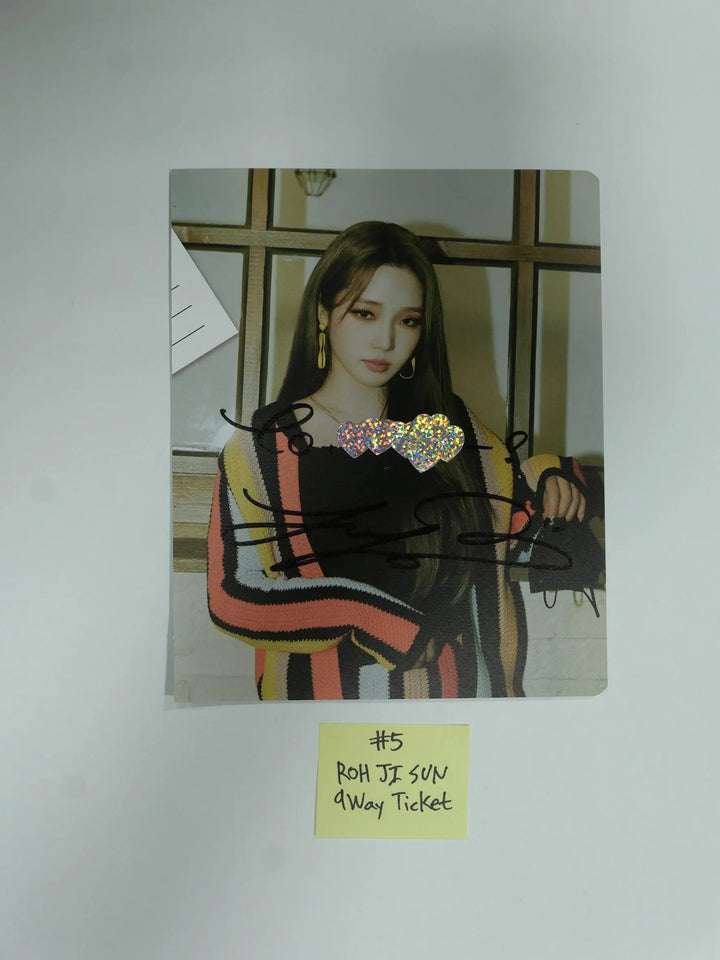 Fromis_9 '9 Way Ticket' - A Cut Page From Fansign Event Album Photo - HALLYUSUPERSTORE