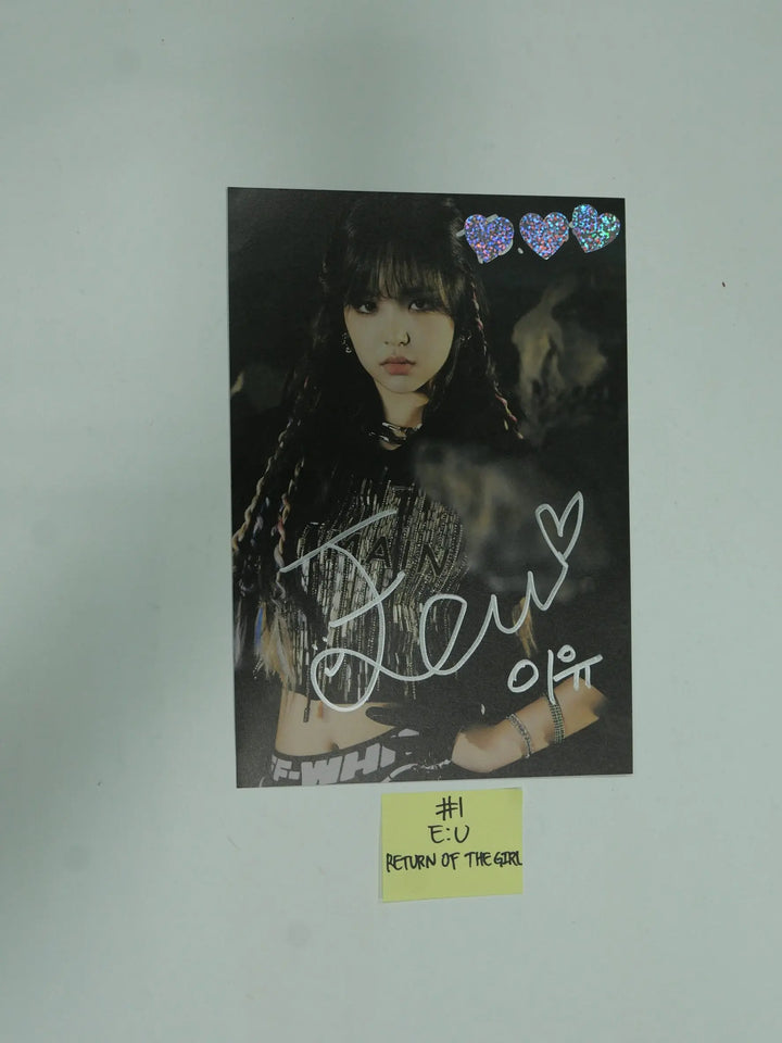 Everglow 'Return of the girl' - A Cut Page From Fansign Event Album Photo - HALLYUSUPERSTORE
