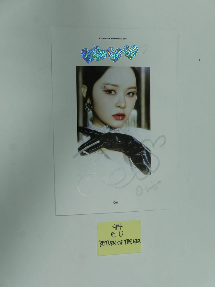 Everglow 'Return of the girl' - A Cut Page From Fansign Event Album Photo - HALLYUSUPERSTORE