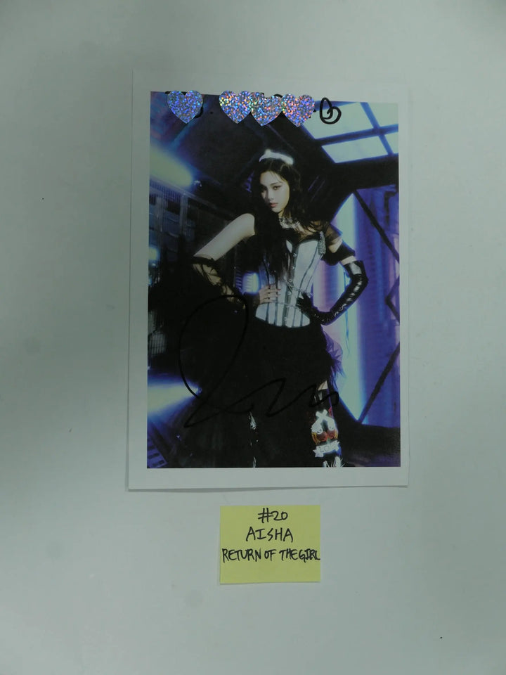 Everglow 'Return of the girl' - A Cut Page From Fansign Event Album Photo - HALLYUSUPERSTORE