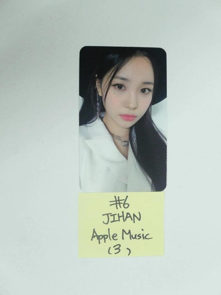 Weeekly "Play Game : AWAKE" - Apple Music Fansign Event Photocard - HALLYUSUPERSTORE