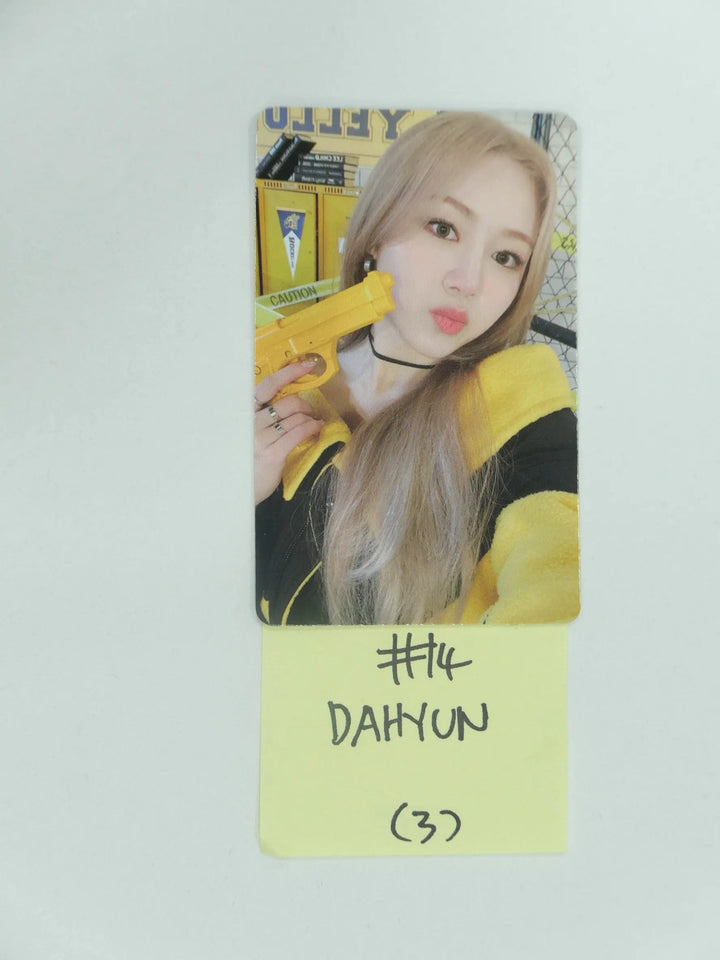 Rocket Punch 'Yellow Punch' - Official Photocard - HALLYUSUPERSTORE