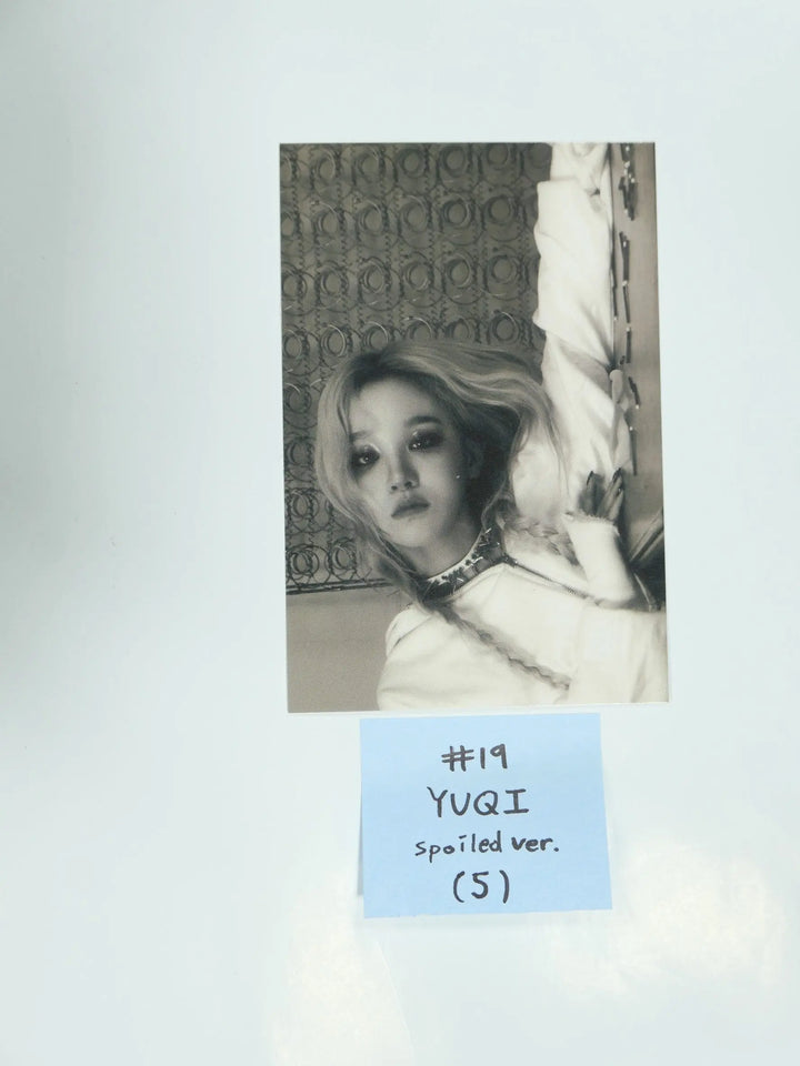 (g) I-DLE "I NEVER DIE" - Official Photo Evidence (Restocked 3-18) - HALLYUSUPERSTORE
