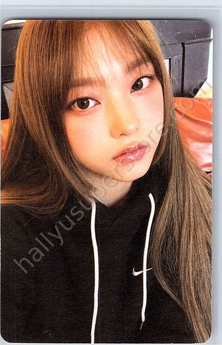 NewJeans - Haerin - NewJeans 1st EP “New Jeans” album photocard bluebook version haerin version