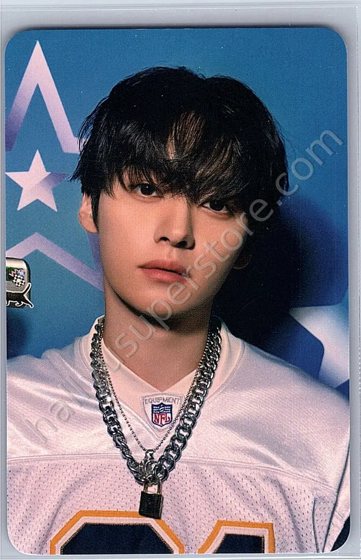 Stray Kids - Lee Know - 2025 Season&