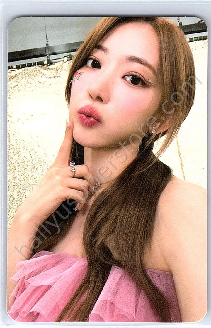 LE SSERAFIM - Sakura - ANTIFRAGILE album photocard iridescent opal version standard version