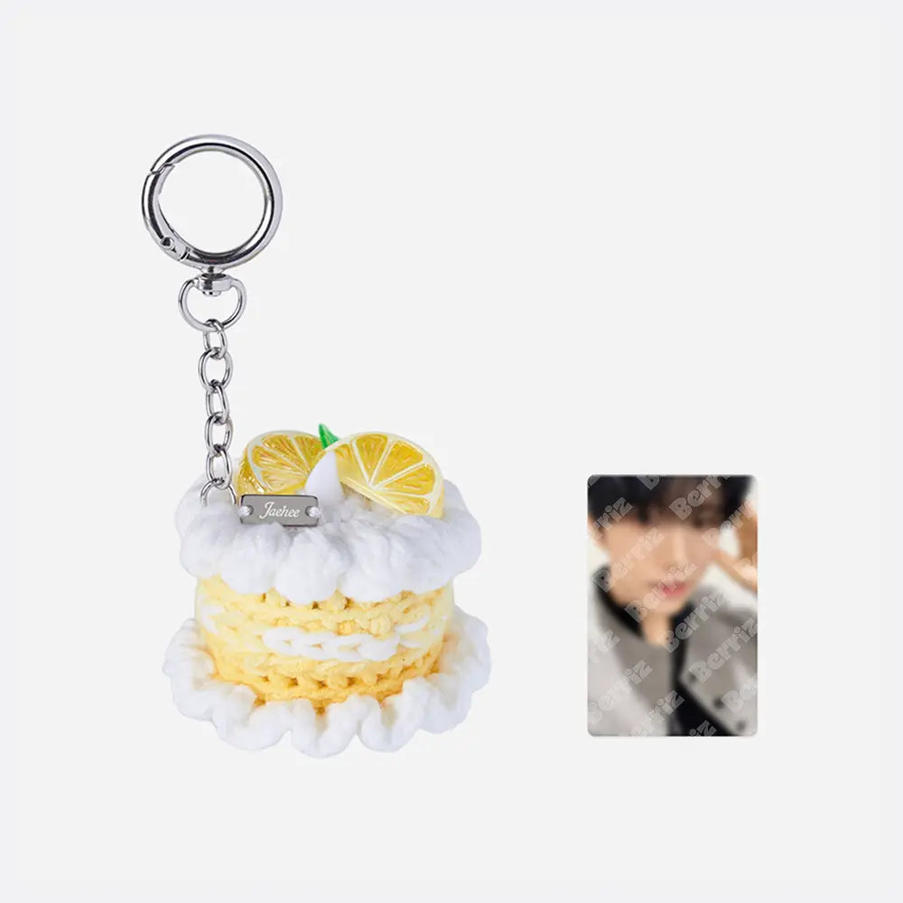 [Pre-Order] JAEHEE(of NCT) - ARTIST BIRTHDAY CROCHET MINI CAKE KEYRING