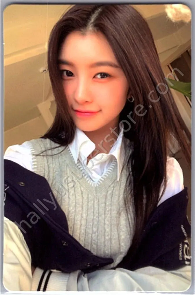 Kep1er - Dayeon - LOVESTRUCK!