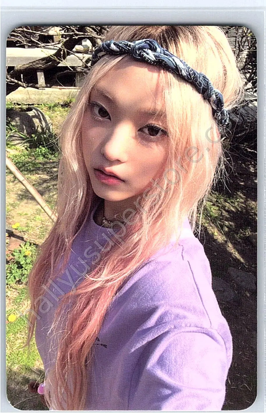 NewJeans - Haerin - Supernatural album photocard cross bag version haerin version
