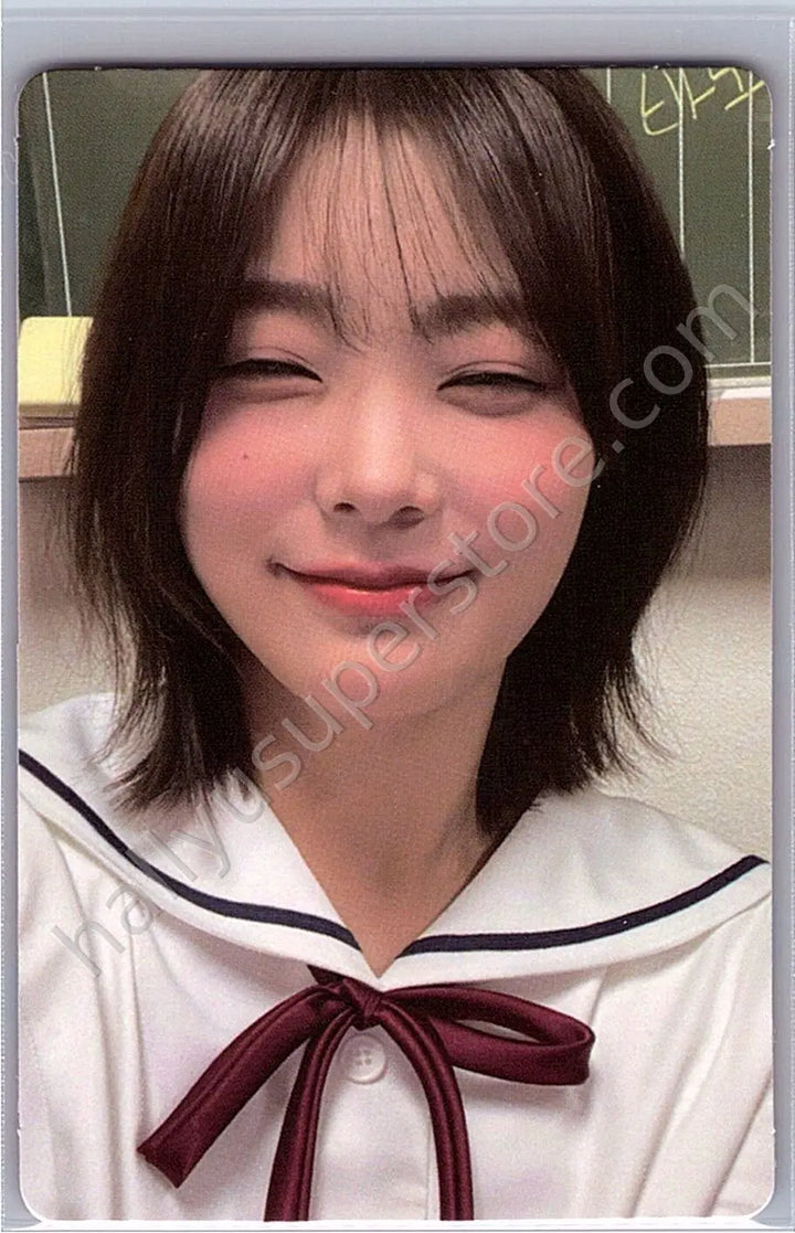 QWER - Siyeon - Manito album photocard secret version