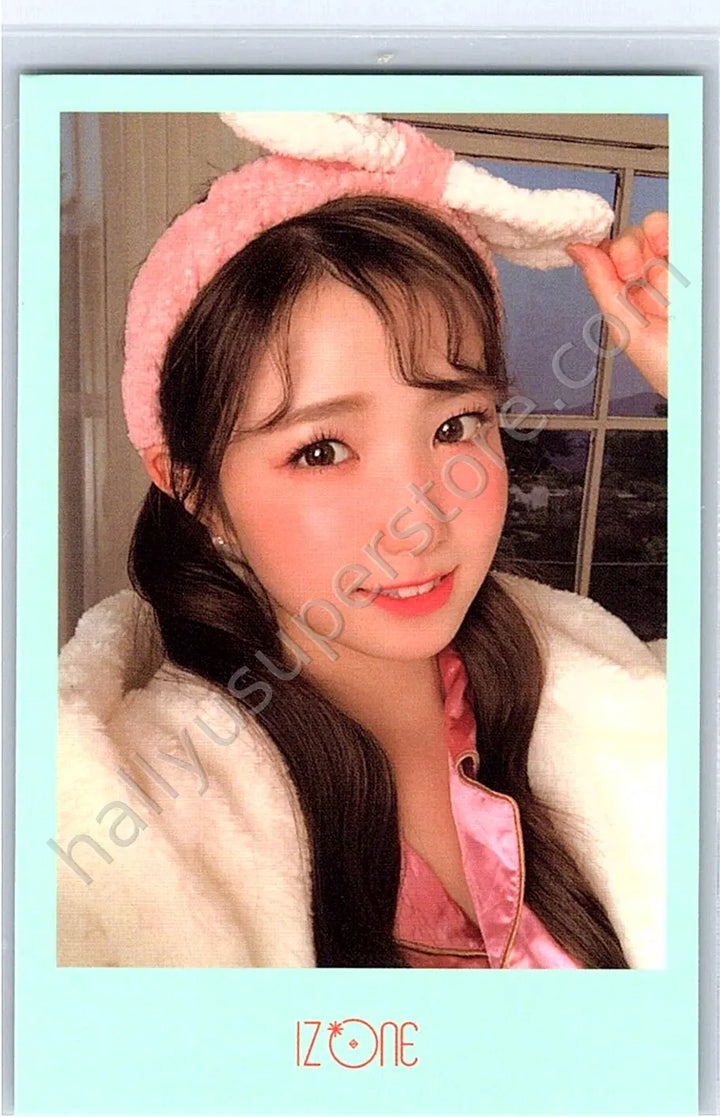IZ*ONE - Hitomi - SPRING COLLECTION 2020 “SECRET DIARY” calendar version polaroid set
