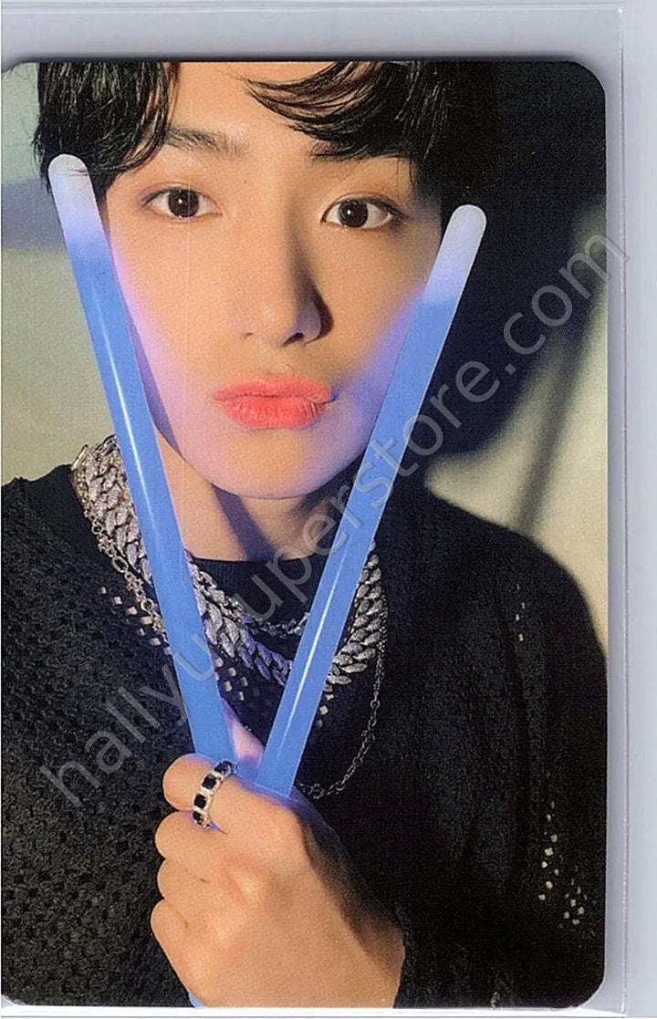THE BOYZ - Hyunjae - Thrill-ing album photocard bang version