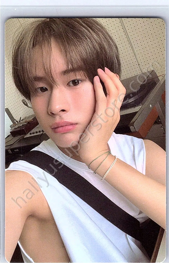 TWS - Kyungmin - Sparkling Blue album photocard sparkling version